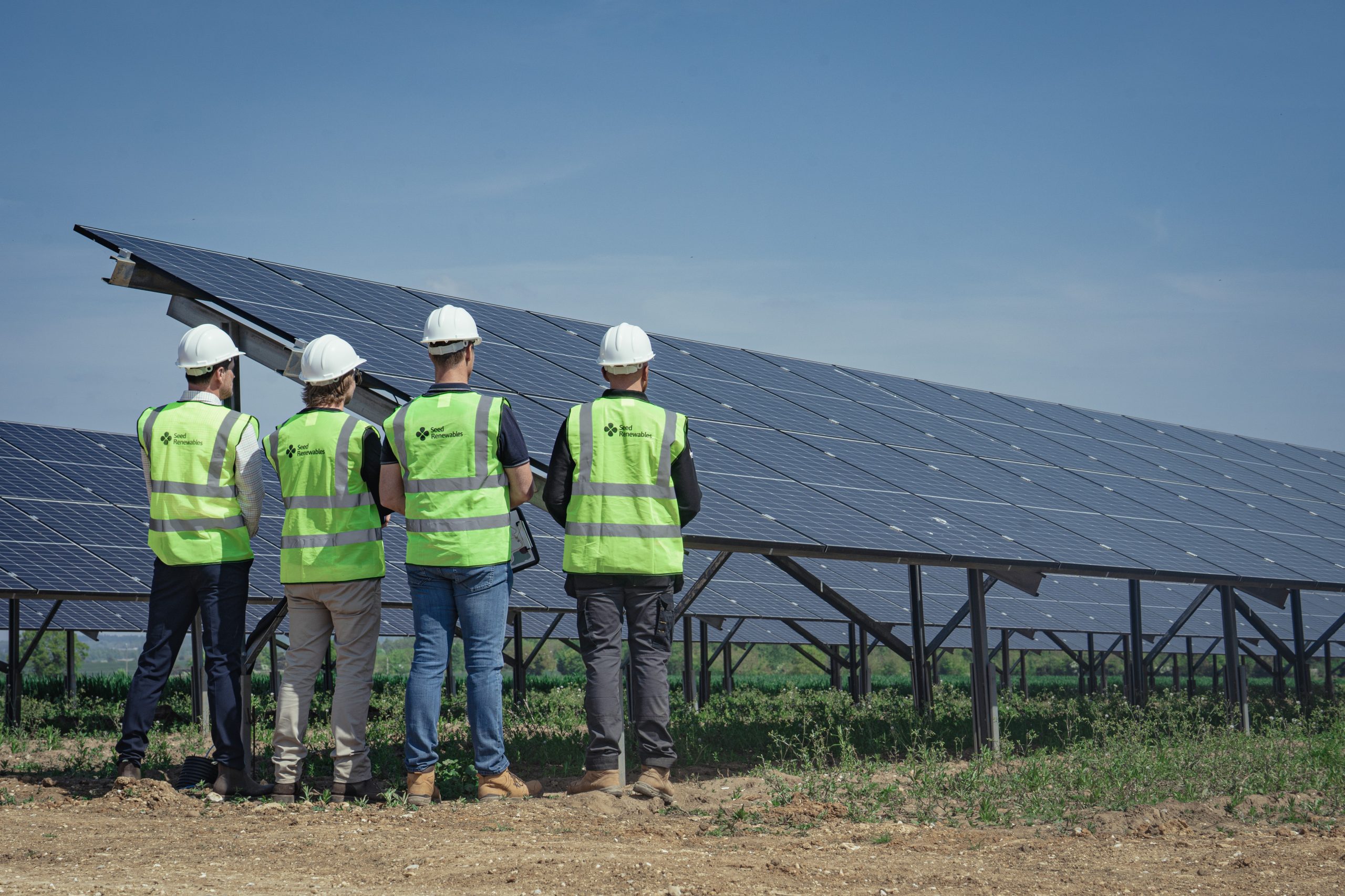 solar-array-4-people